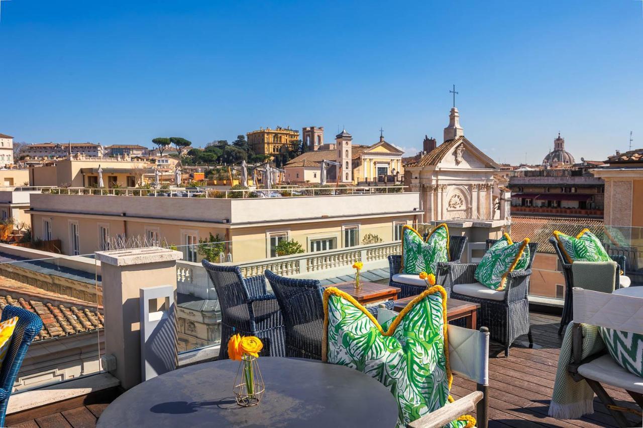 Singer Palace 5* Roma