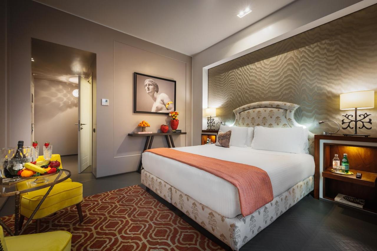 Hotel Singer Palace 5*